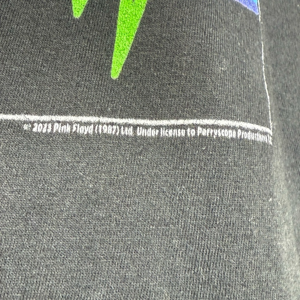 Pink Floyd Dark Side of the Moon Graphic Concert T-Shirt Black with Colors, S - Picture 5 of 6